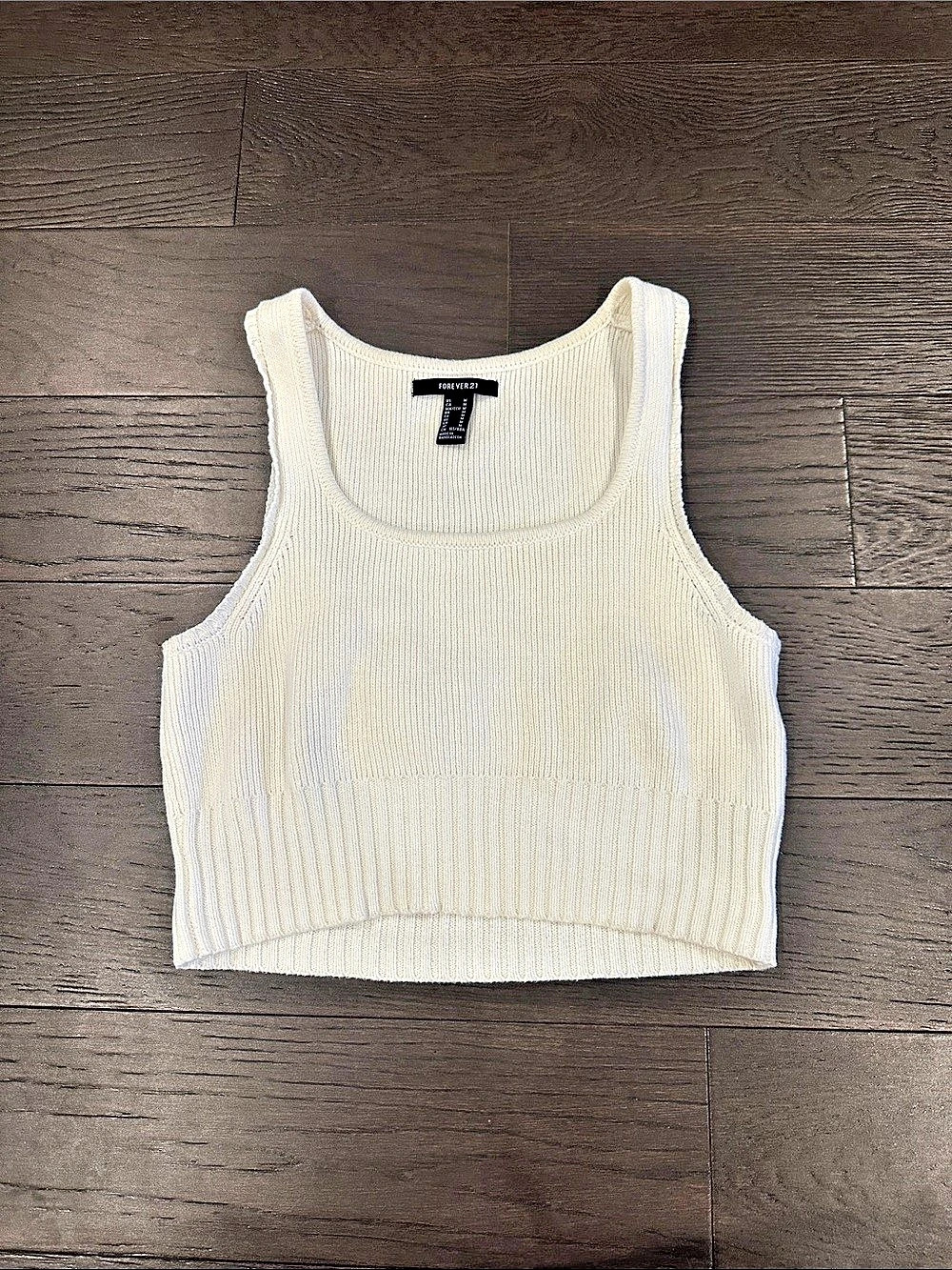 Forever 21 Ribbed Tank Top Crop in White Size Medium 100% Cotton